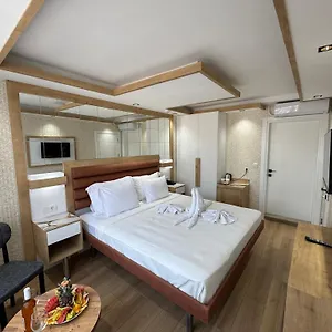 Otel Alican 1, İzmir